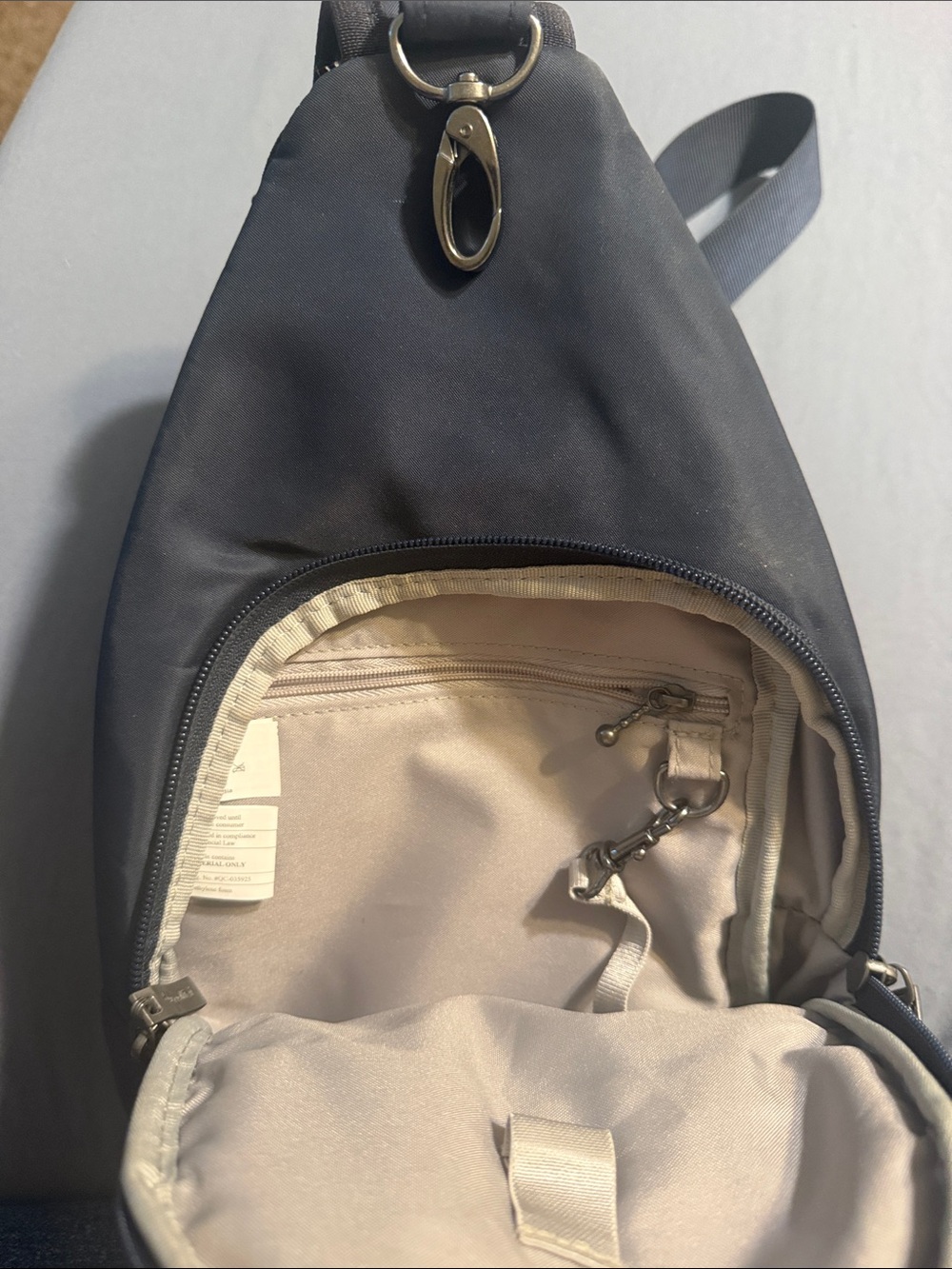Baggallini Navy Crossbody Sling Bag - Picture 2 of 3